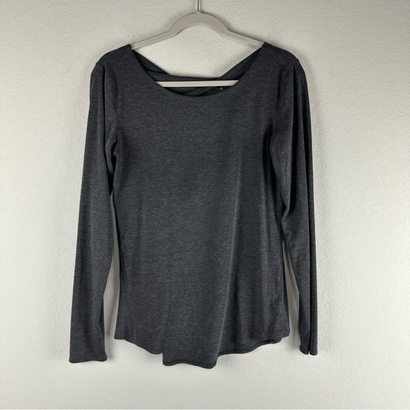 Athleta Gray Twist Keyhole Back Flexlight Athleisure Long Sleeve Top Size Small - Picture 1 of 6